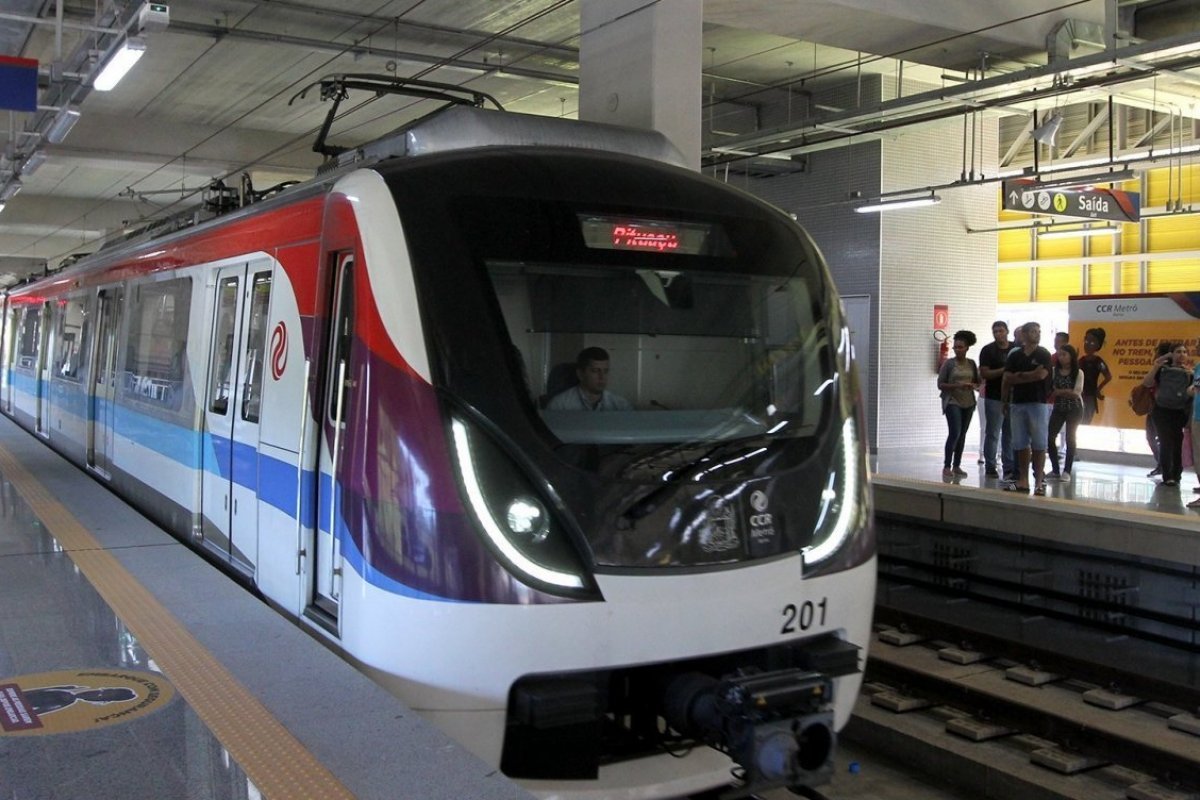 Salvador: metrô terá campanha de conscientização para uso de elevadores e orientação para embarque e desembarque