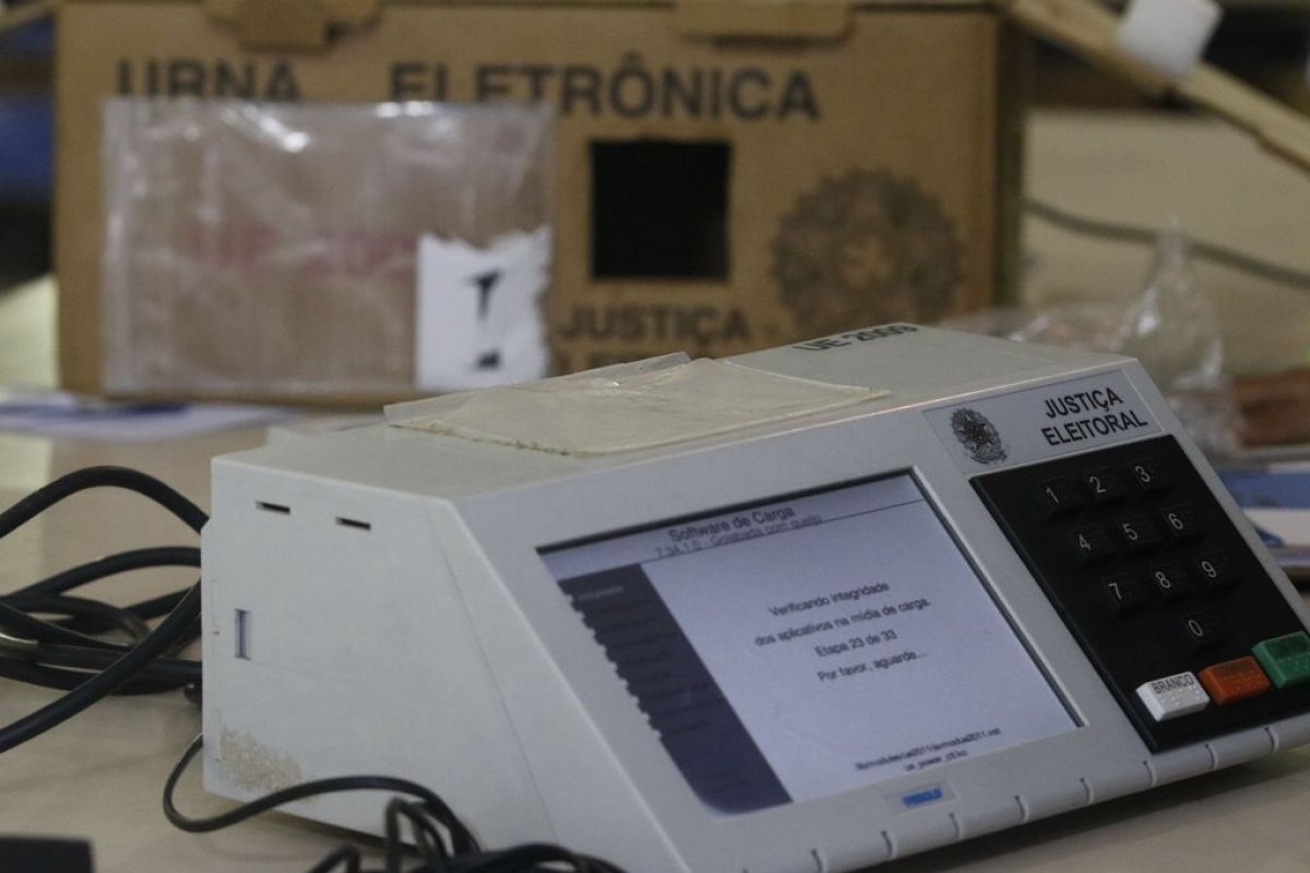 TRE da Bahia disponibiliza WhatsApp para denúncias de notícias falsas