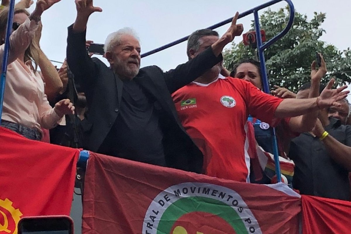 Lula participa de ato em São Bernardo do Campo