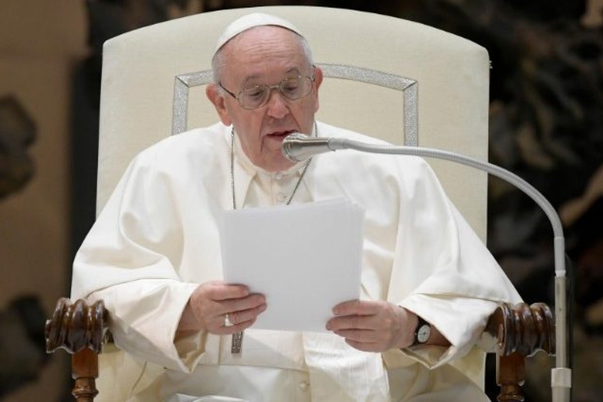 "Loucura de todos os lados", diz o Papa Francisco sobre a guerra da Ucrânia