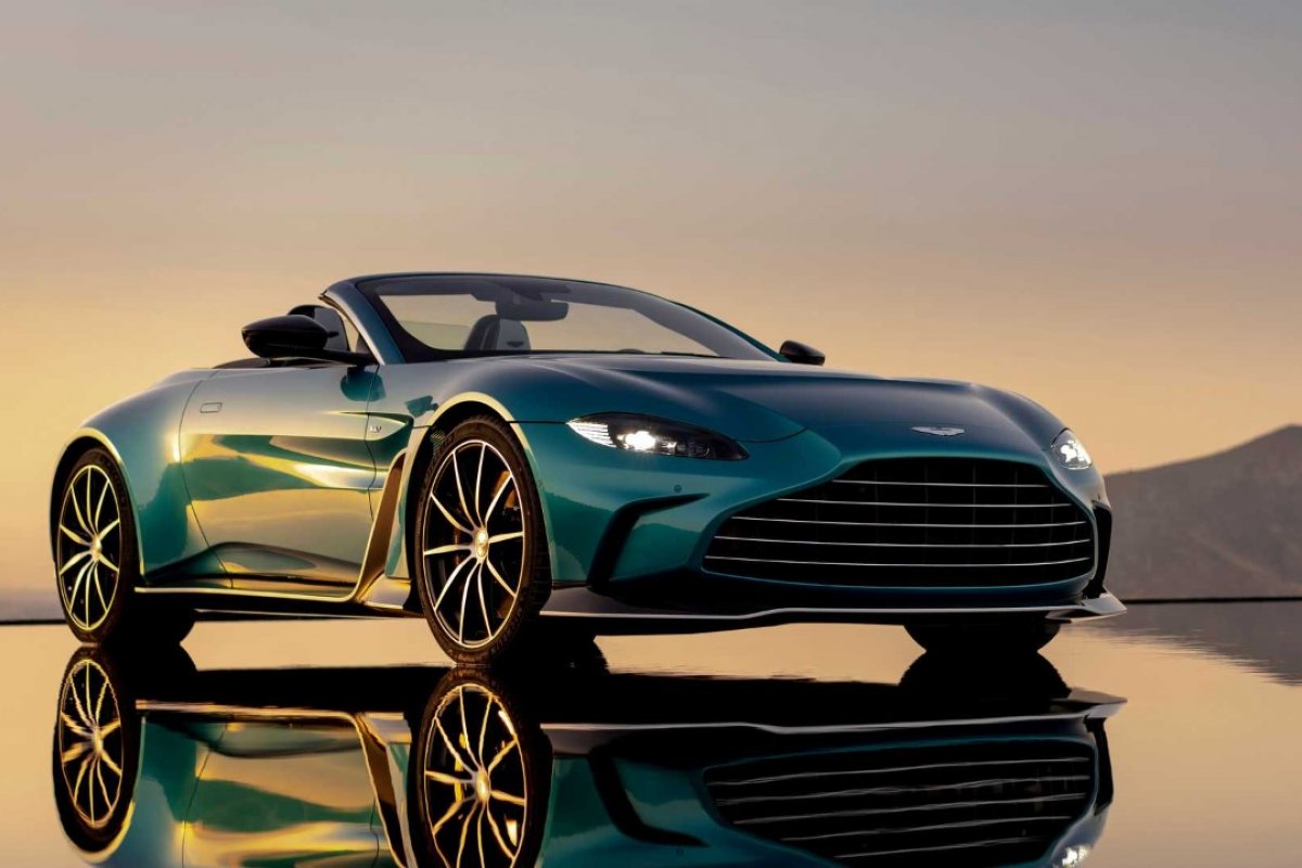 Aston Martin lança conversível de 700cv; conheça