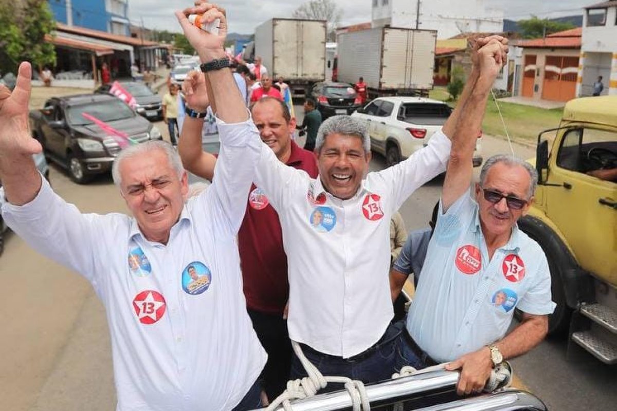 Eleições: Jerônimo agradece reconhecimento popular durante caravana em Itororó (BA)