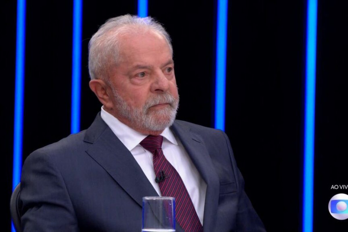 “A corrupção só aparece quando se investiga”, diz Lula em sabatina no JN