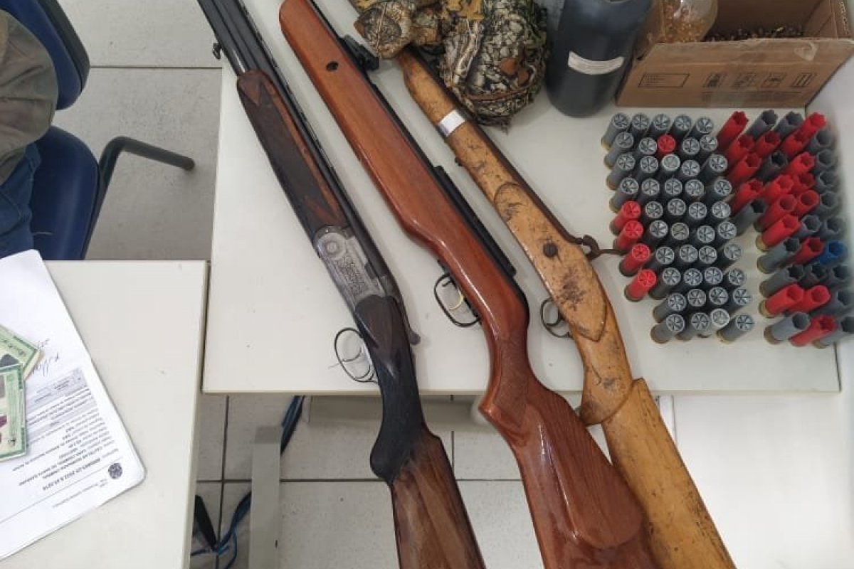 Polícia apreende mais de 20 pássaros silvestres na zona rural de Lamarão (BA)