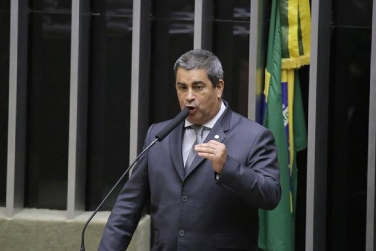 "Não vejo a hora do Lula morrer", diz Coronel Tadeu em uma rede social