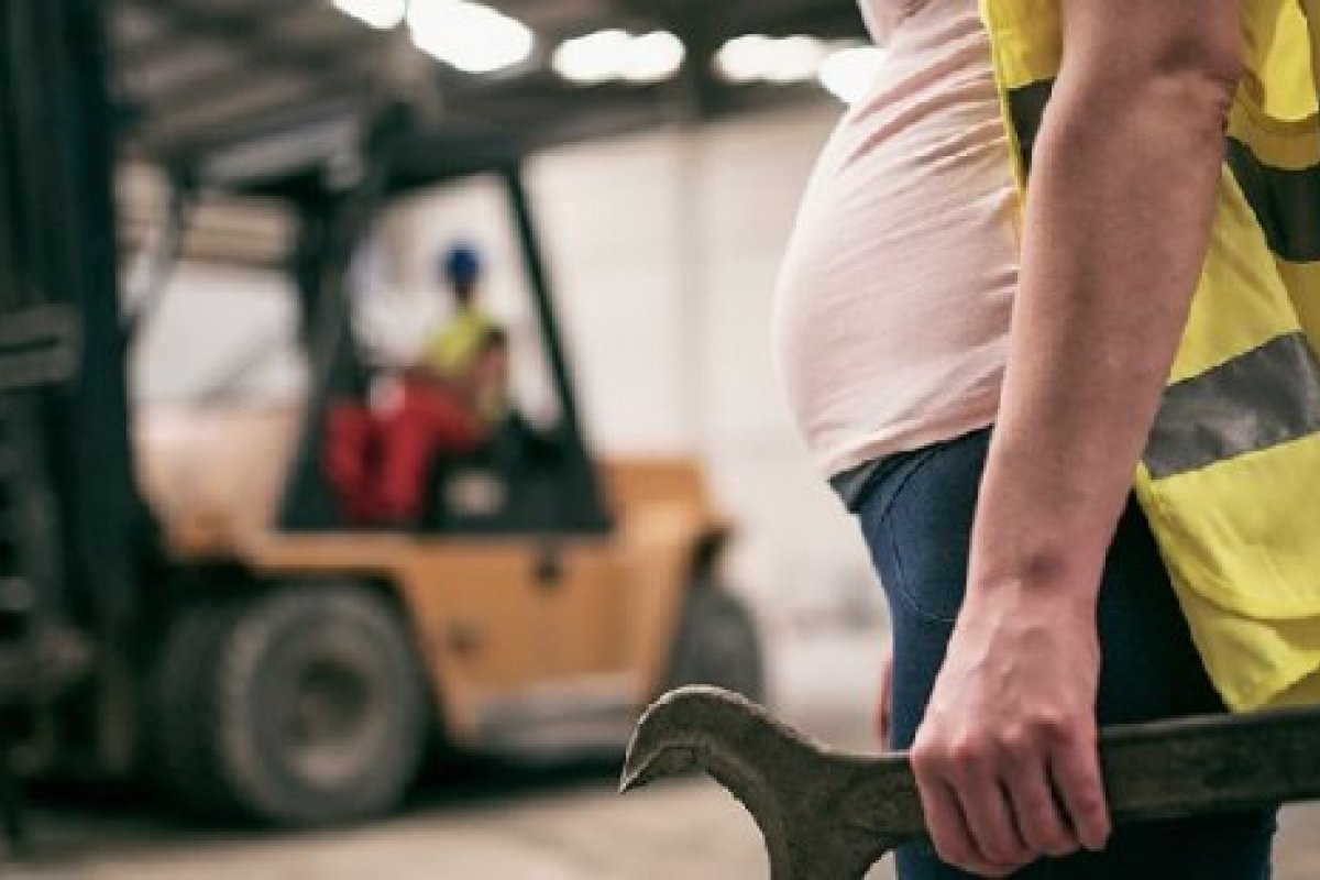 STF nega pedido e mantém recurso que impede grávidas e lactantes em atividades insalubres