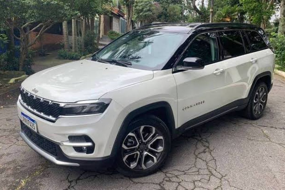 Compass e Commander chegam à linha 2023 com novos equipamentos