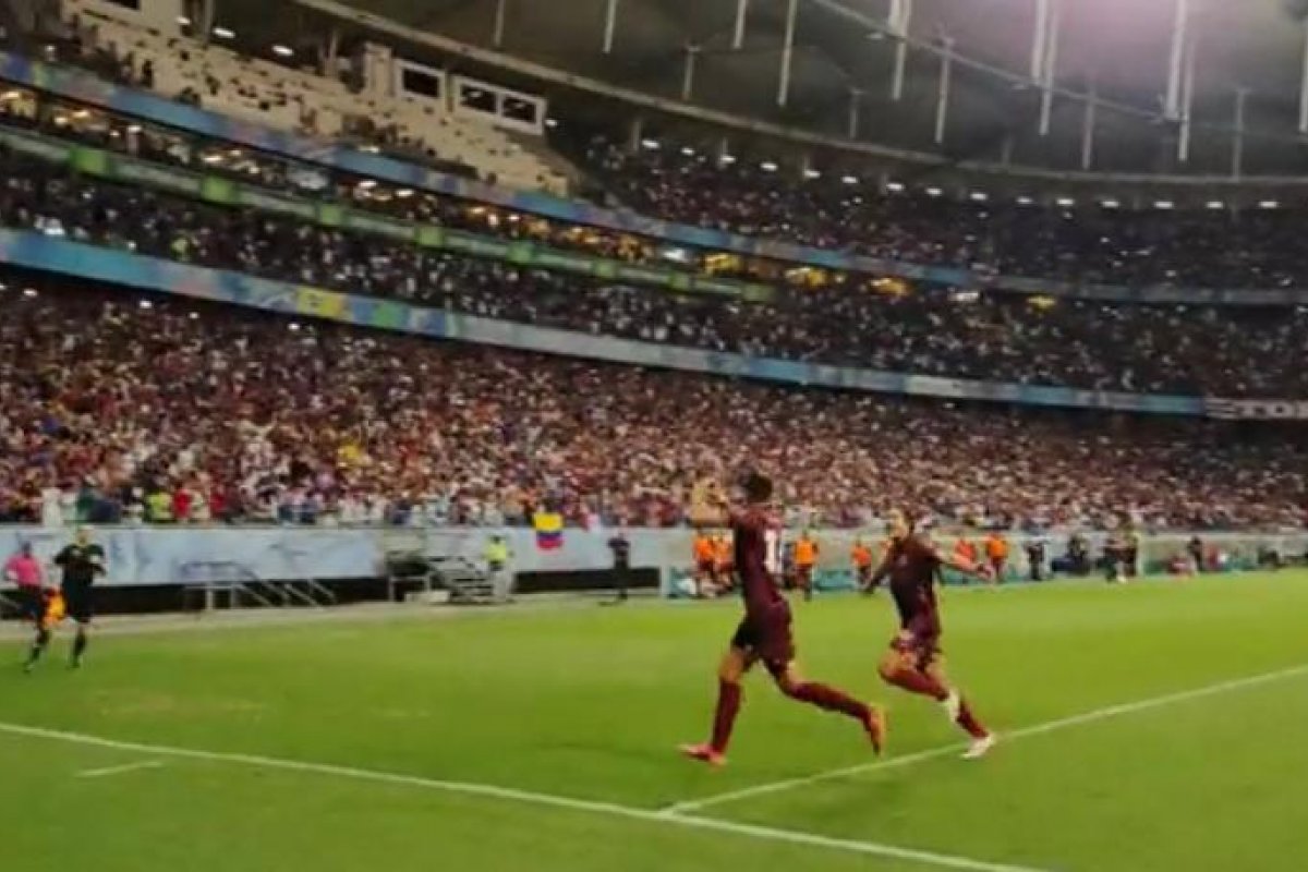 Bahia vence Tombense por 3 a 1 de virada e se mantém no 2º lugar da Série B