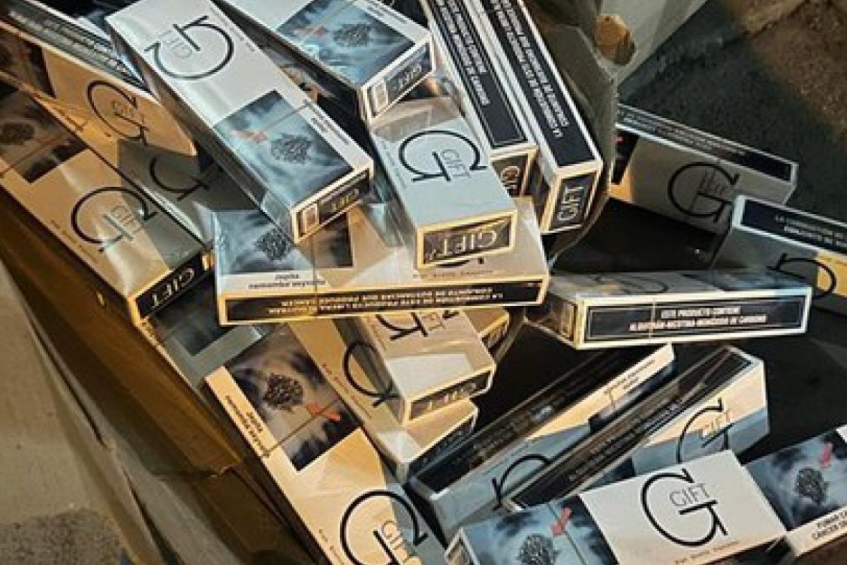 PRF apreende carga com mais de 18 mil mercadorias contrabandeadas em Feira de Santana