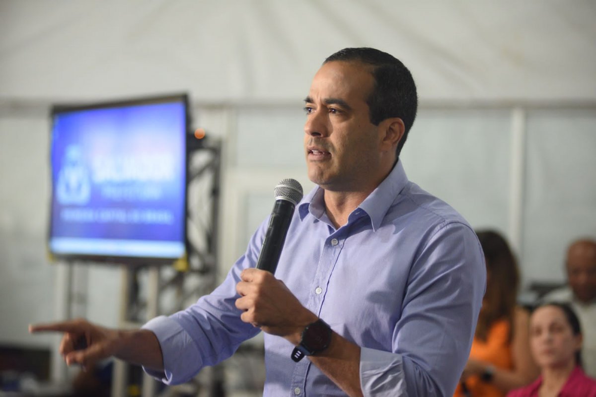 ‘Prefeituras ficarão inadministráveis’, diz Bruno ao concordar com suspensão do piso da enfermagem