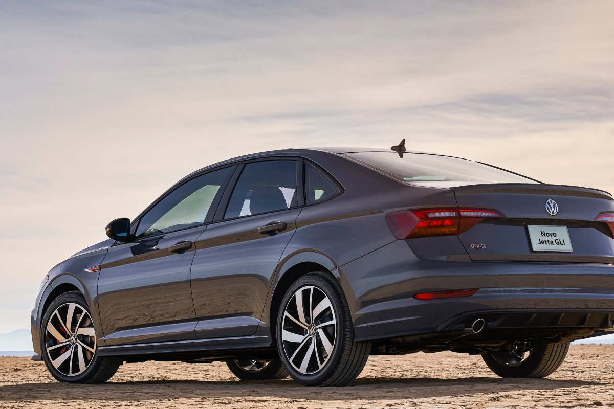 Jetta GLi chega em duas semanas por R$ 144,9 mil