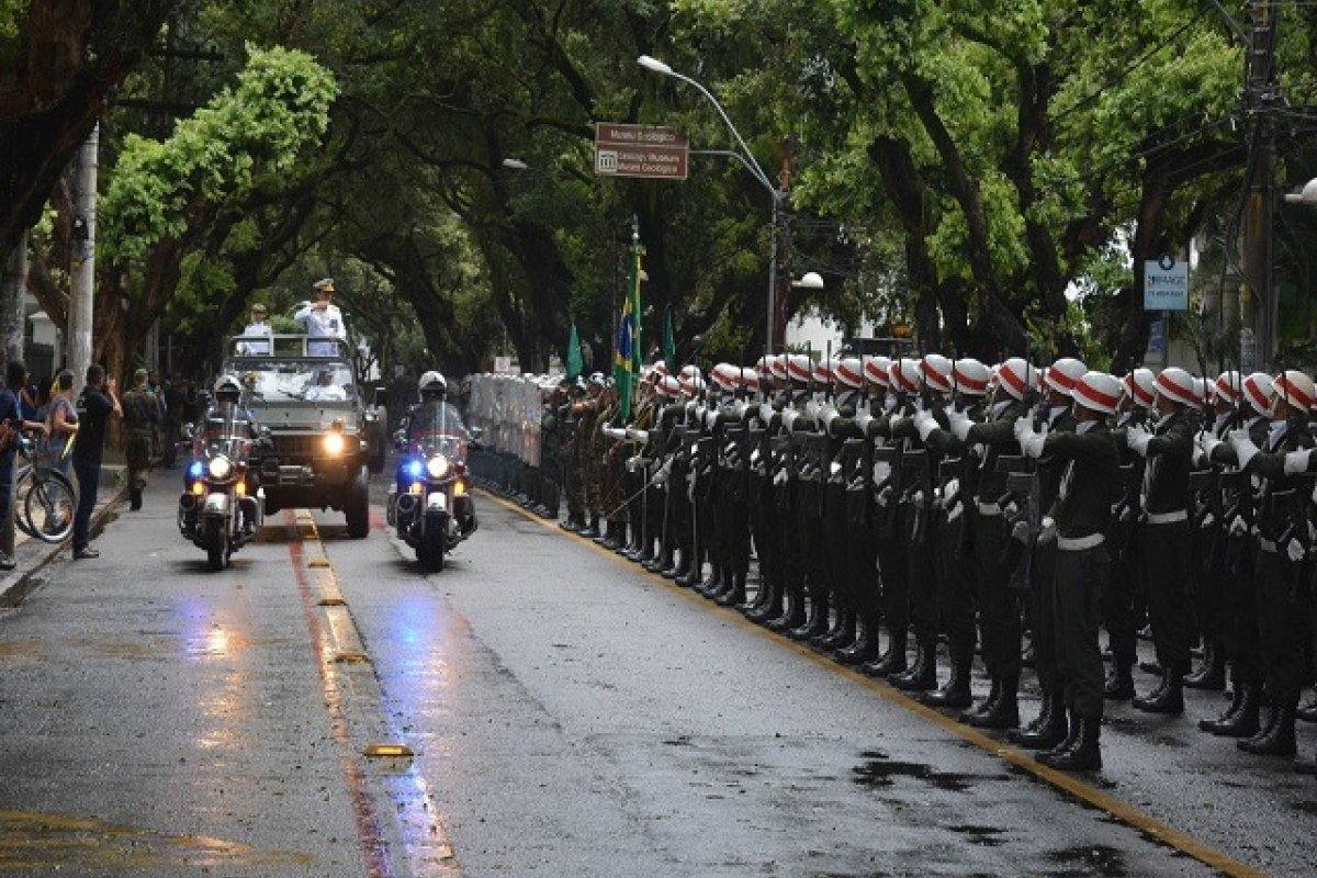Programe-se: desfile cívico da Independência do Brasil é realizado em Salvador após dois anos