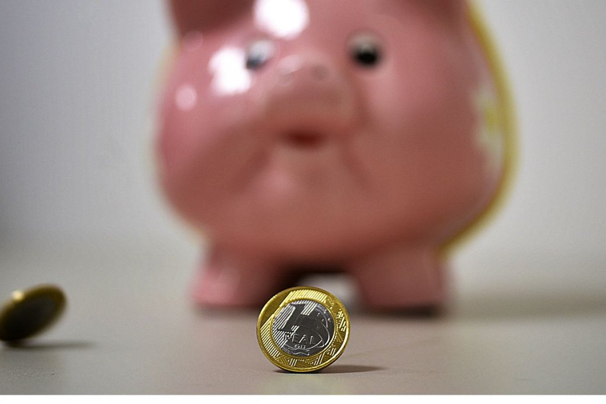 Poupança tem retirada líquida recorde de R$ 22,02 bilhões em agosto