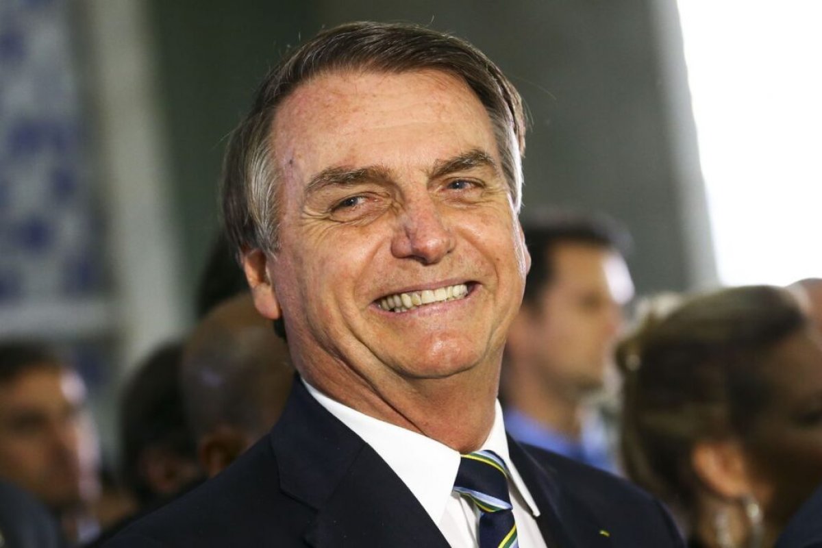 TSE autoriza registro de candidatura de Bolsonaro à Presidência da República