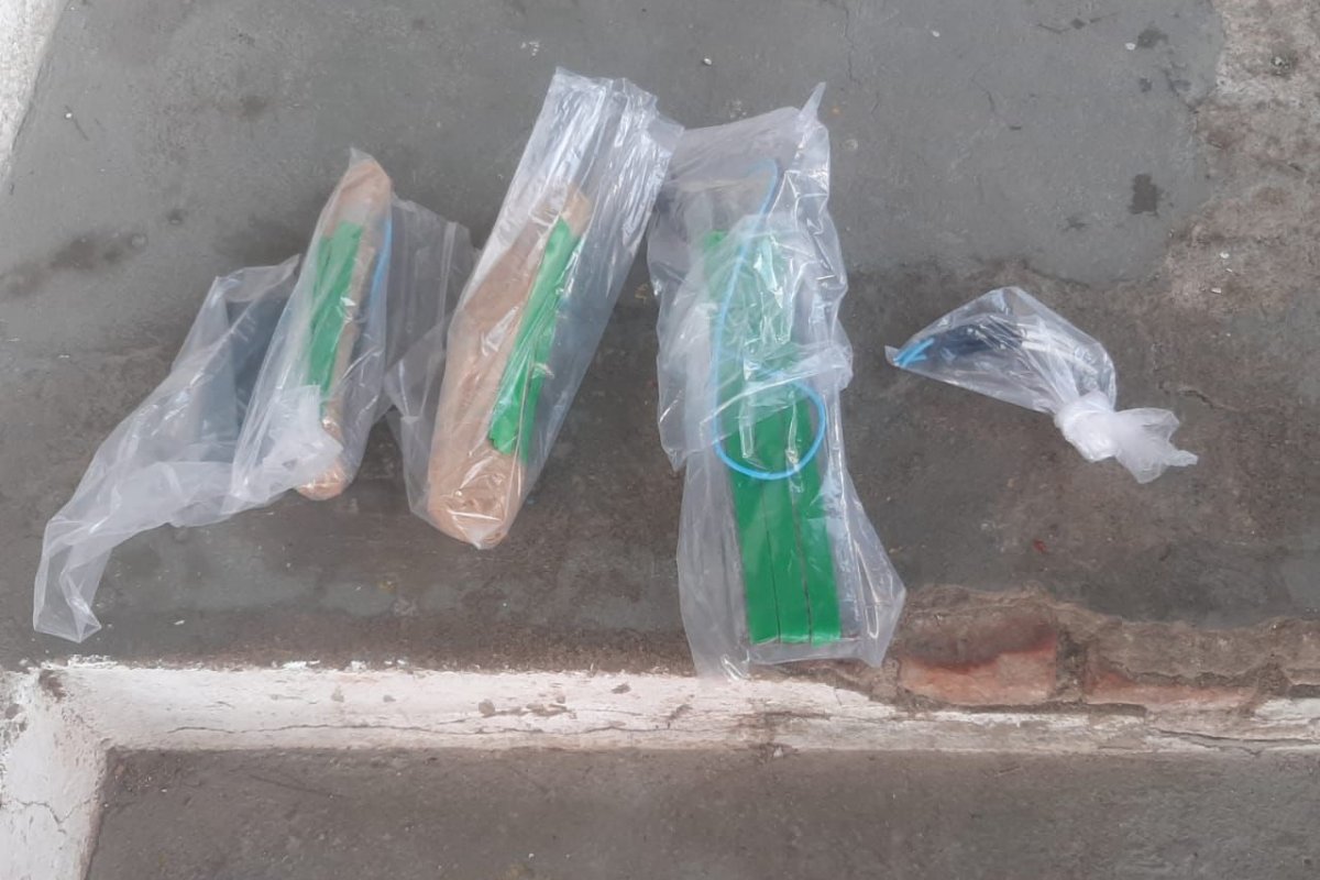 PM e PF apreendem pistolas e explosivos em operação na Bahia