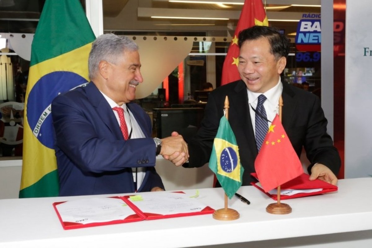 Grupo Bandeirantes e China Media Group fecham acordo de cooperação