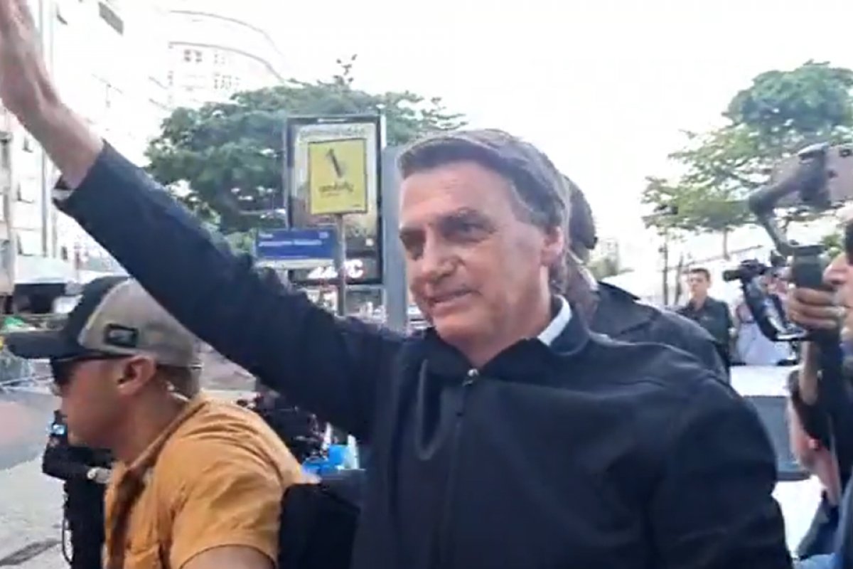 Vídeo: Bolsonaro participa de manifestação pelo 7 de setembro no Rio: "O nosso governo respeita a carta da democracia, que é a nossa Constituição"