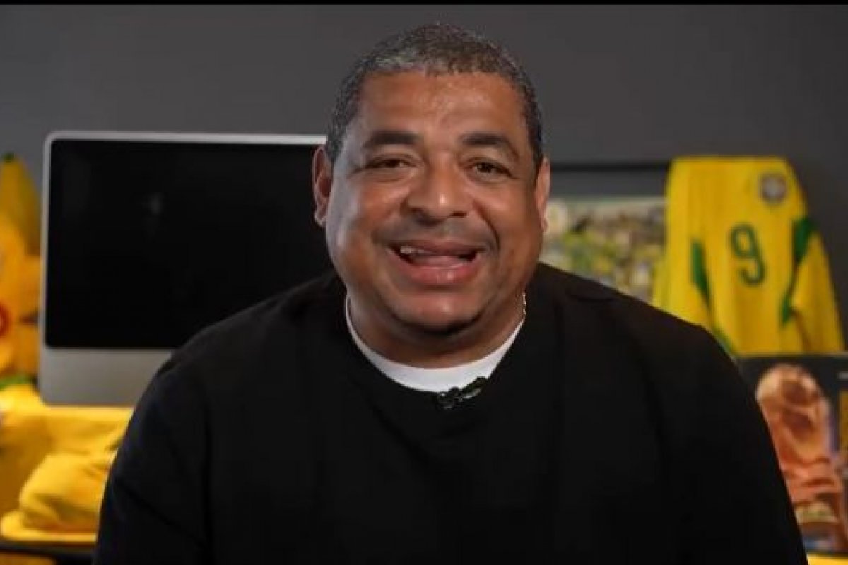 Filhas de ex-jogador Vampeta pedem prisão do pai por falta de pagamento de pensão