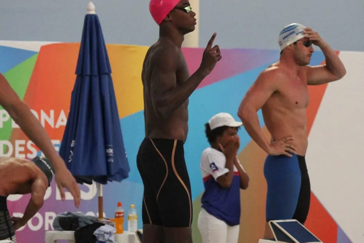 Atleta faz campanha para custear viagem e disputar o Campeonato Brasileiro de Natação em Recife