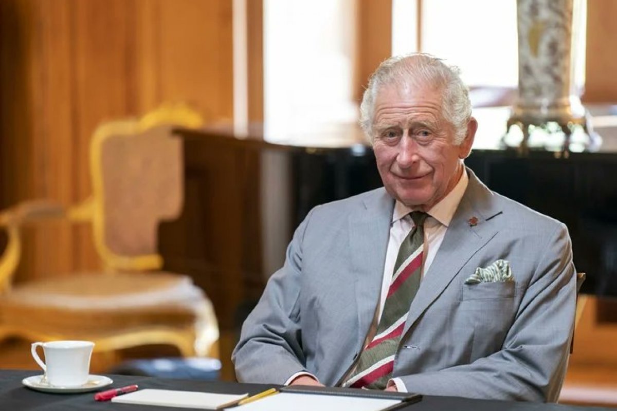 Charles III é proclamado oficialmente rei do Reino Unido