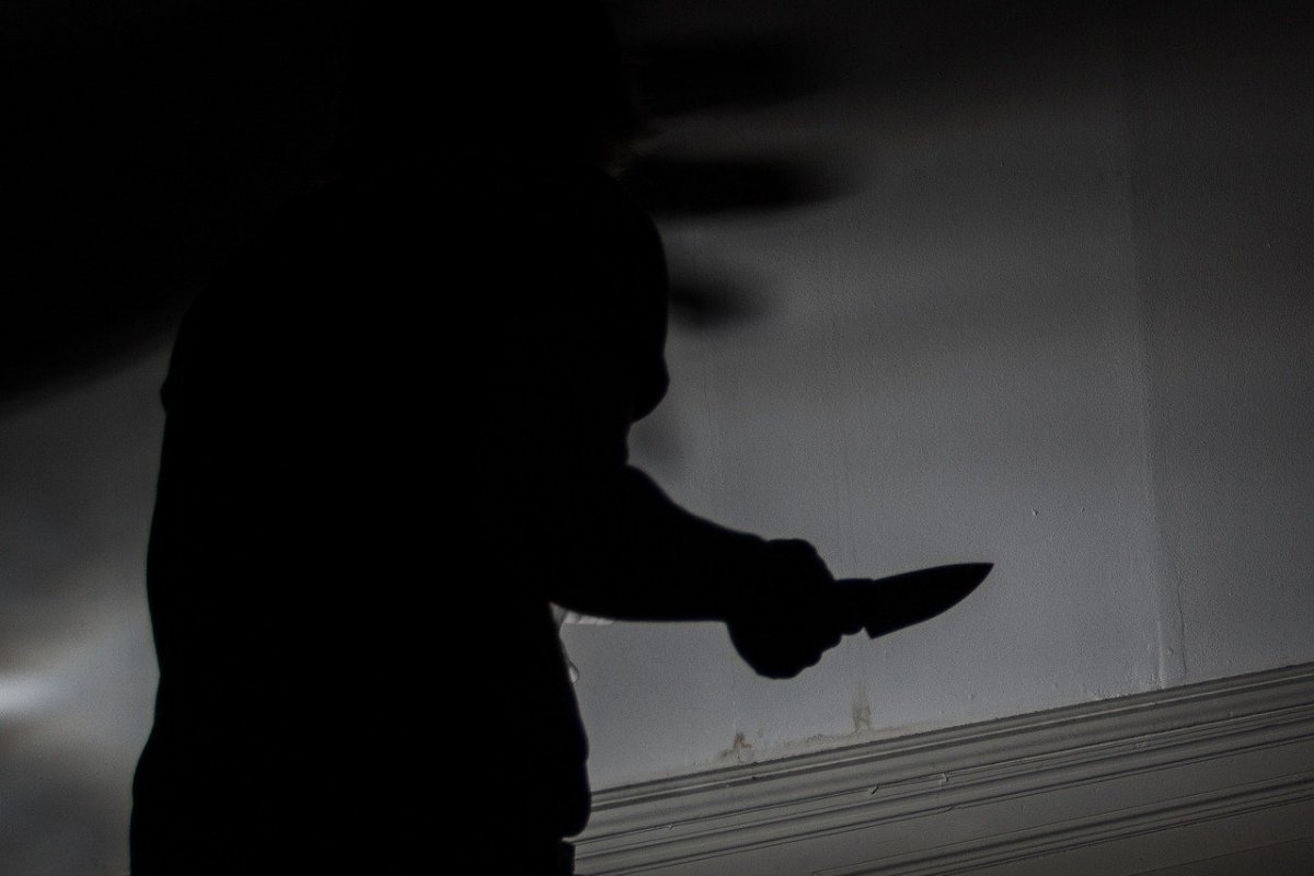 No DF, homem é morto a facadas após defender mulher em bar