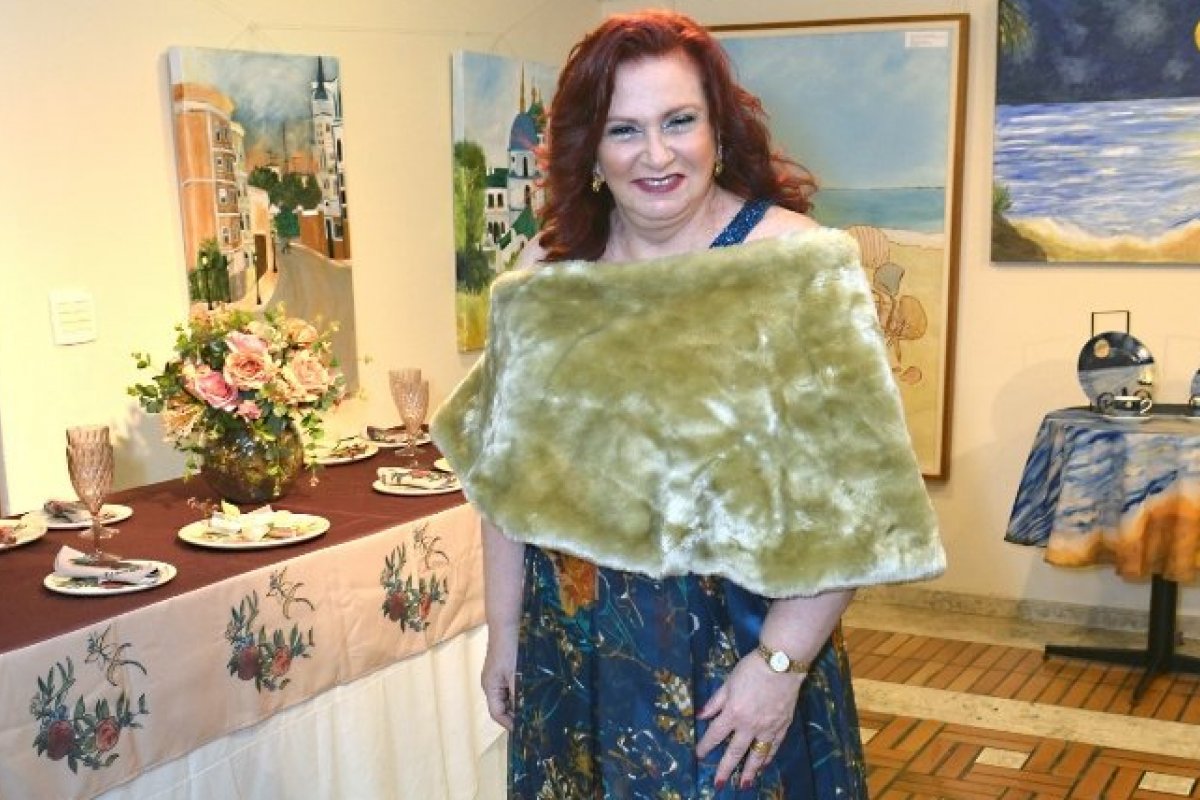 Teresa Kodama apresentará suas obras na mostra "Gala Solidária Art & Fashion" na Espanha!