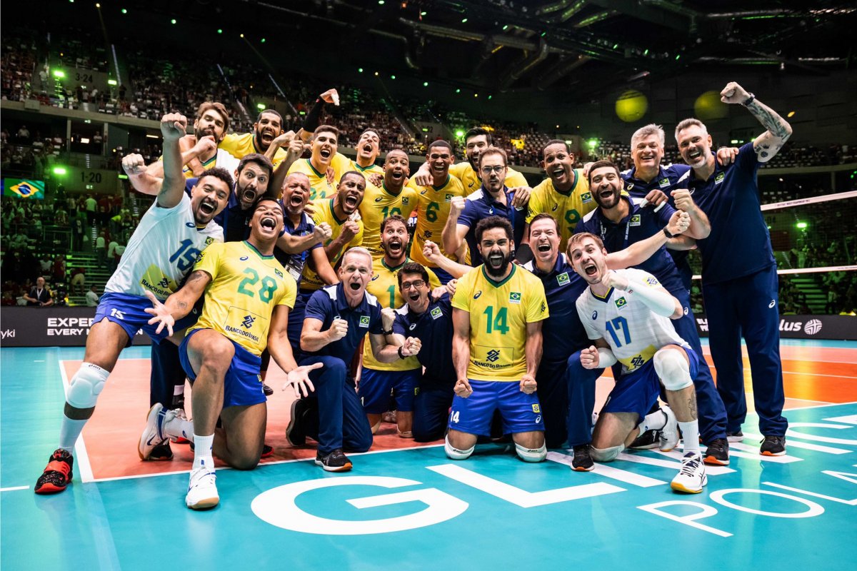 Brasil vence Eslovênia e conquista bronze no Mundial de Vôlei