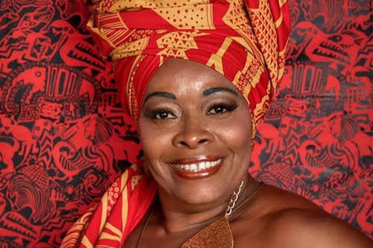 Negra Jhô acusa equipe de Simone Tebet de fazer uso da imagem dela sem autorização!