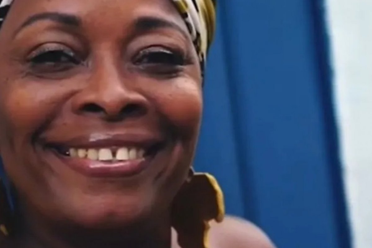 Cabeleireira baiana repudia e diz que vai à Justiça contra Simone Tebet por uso indevido de imagem