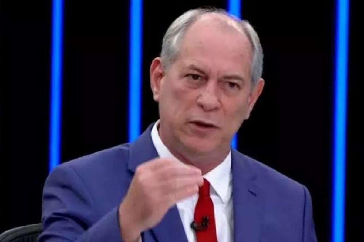Vídeo: "Brasil sabe o que você fez de desonesto contra Marina Silva”, fala Ciro sobre Lula