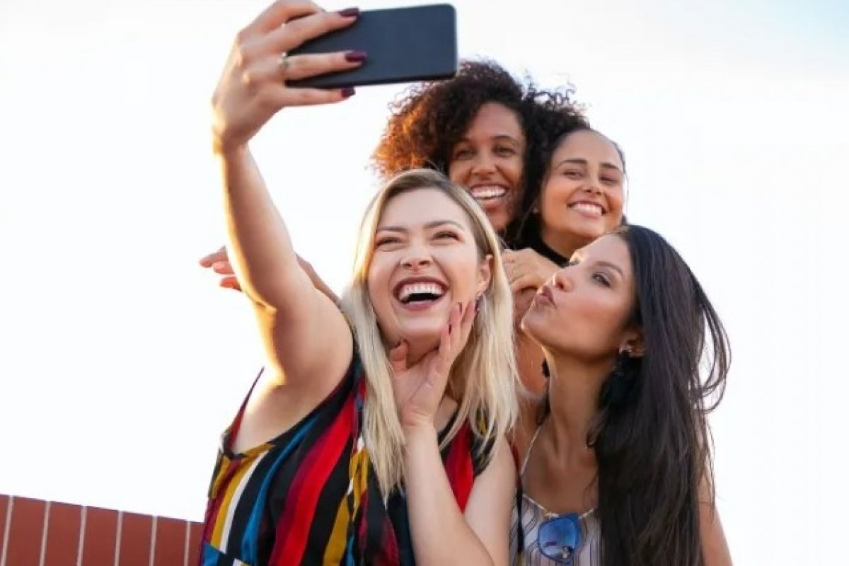 Um em cada três criadores de conteúdo trabalham na internet como única fonte de renda