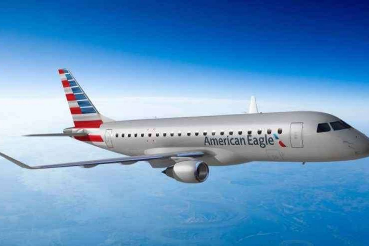 Avião derrapa ao pousar em Chicago