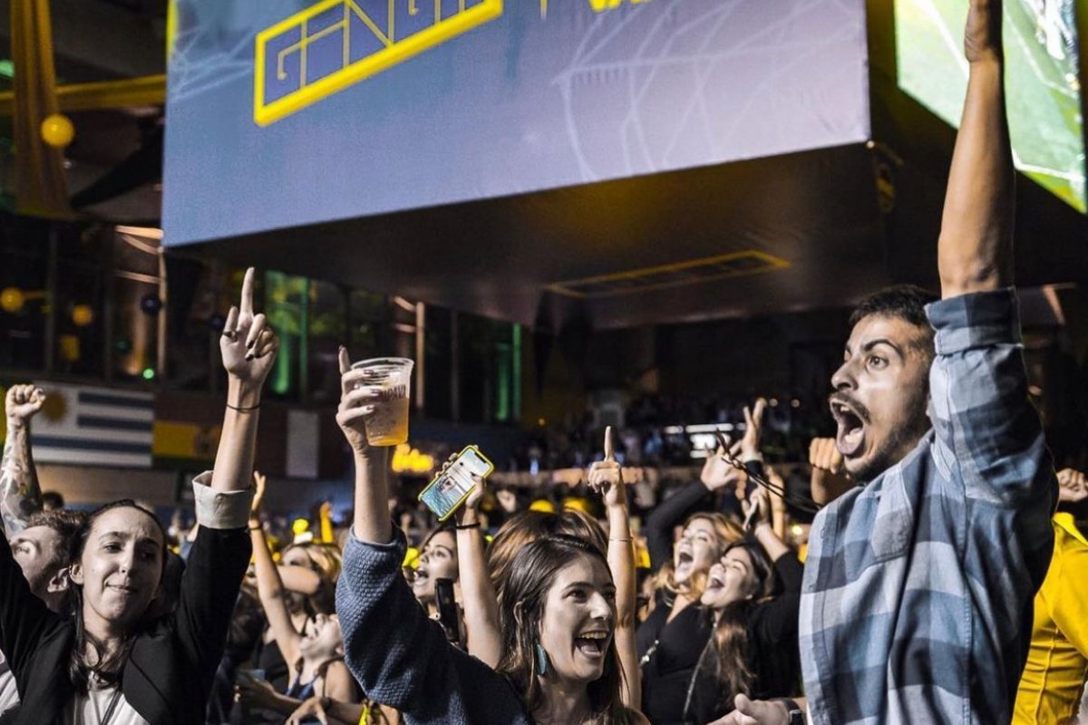 Ginga Salvador vai sacudir a torcida durante jogos do Brasil na Copa!