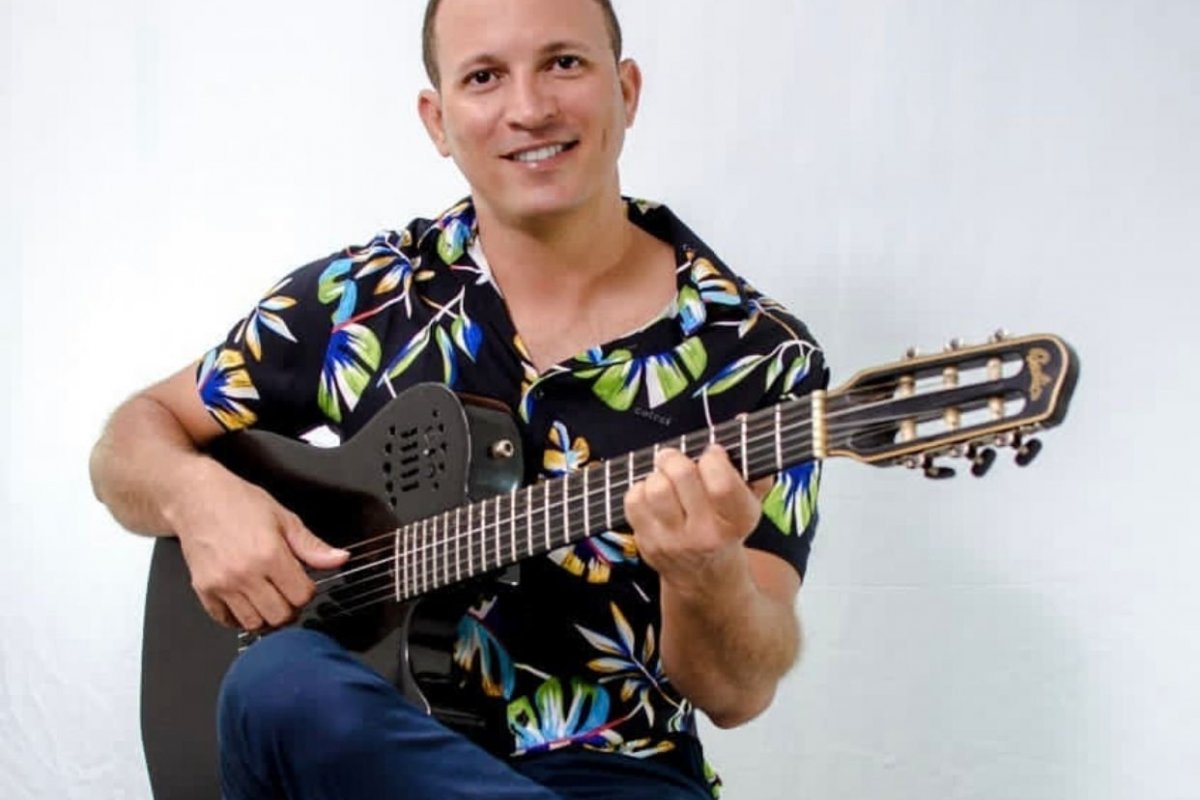 Salvador recebe turnê do músico pernambucano Neto Marques