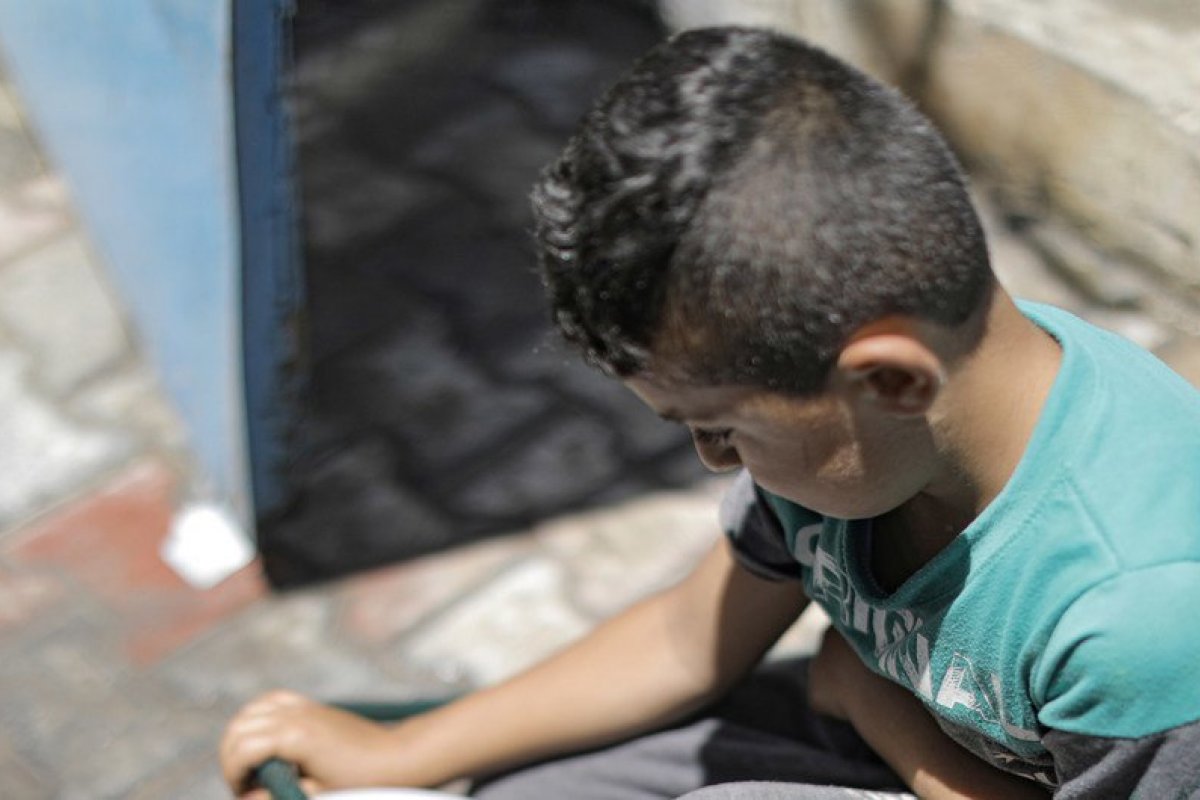 Fome usada como arma durante conflito representa um crime de guerra, diz chefe humanitário da ONU