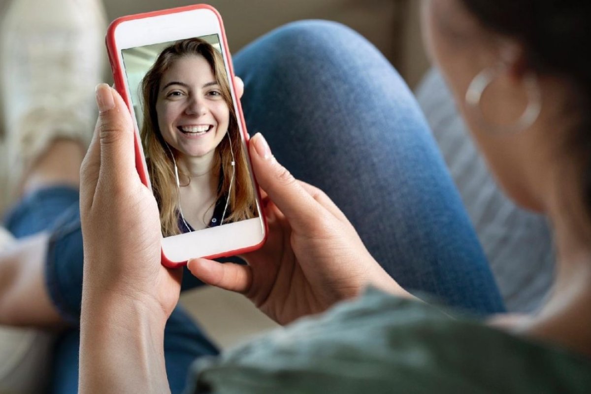 Uso da internet para realizar conversas por chamadas de voz ou vídeo dispara na Bahia, aponta IBGE