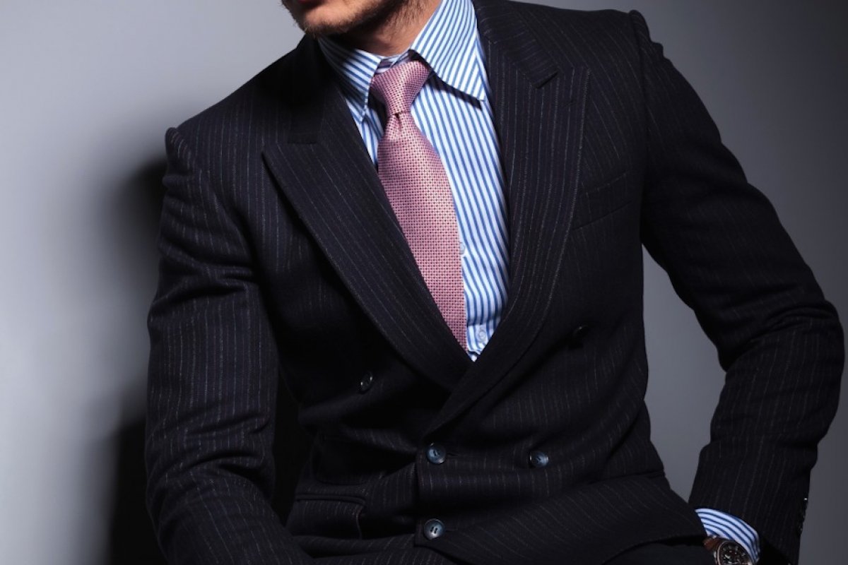 Justiça do RJ suspende uso obrigatório de paletó e gravata durante o verão