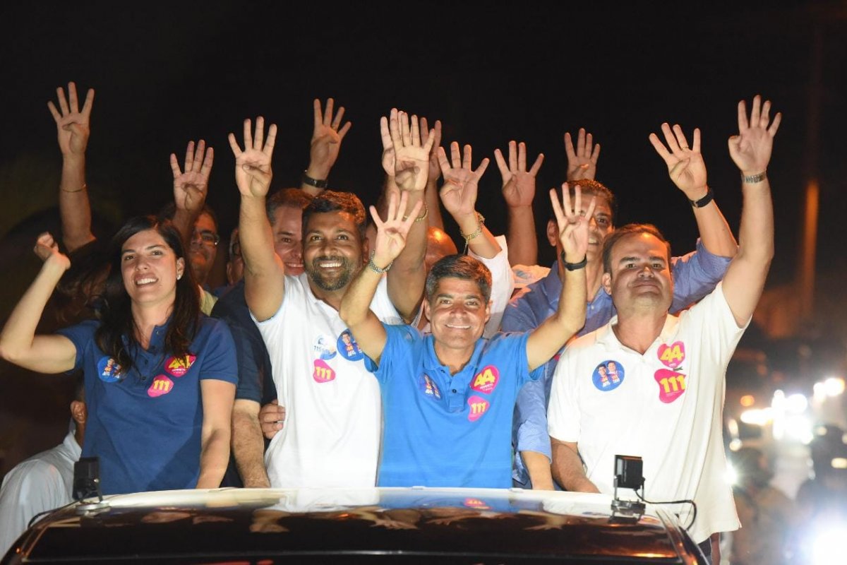 ACM Neto critica governo do PT na Bahia e afirma que ''não fizeram nenhuma obra importante