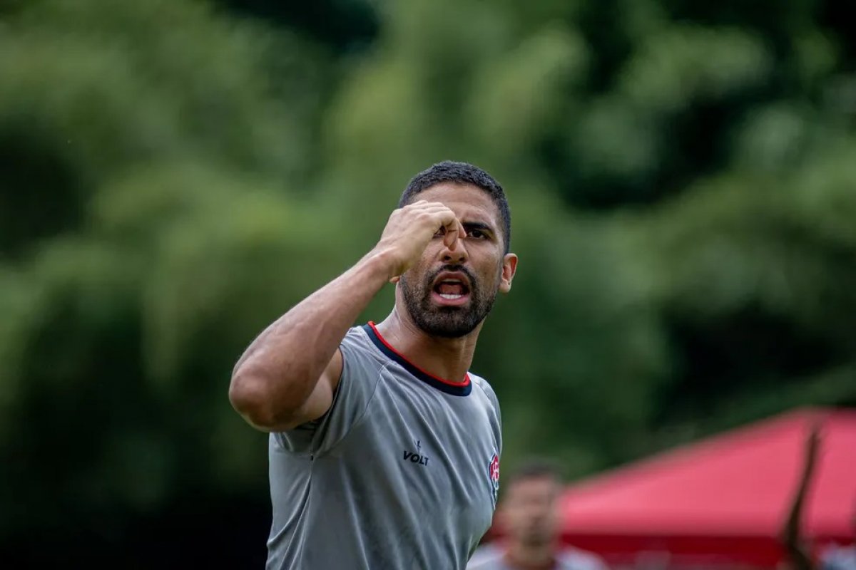 Em jogo decisivo, Vitória precisa bater Figueirense para manter vivo sonho de subir para Série B