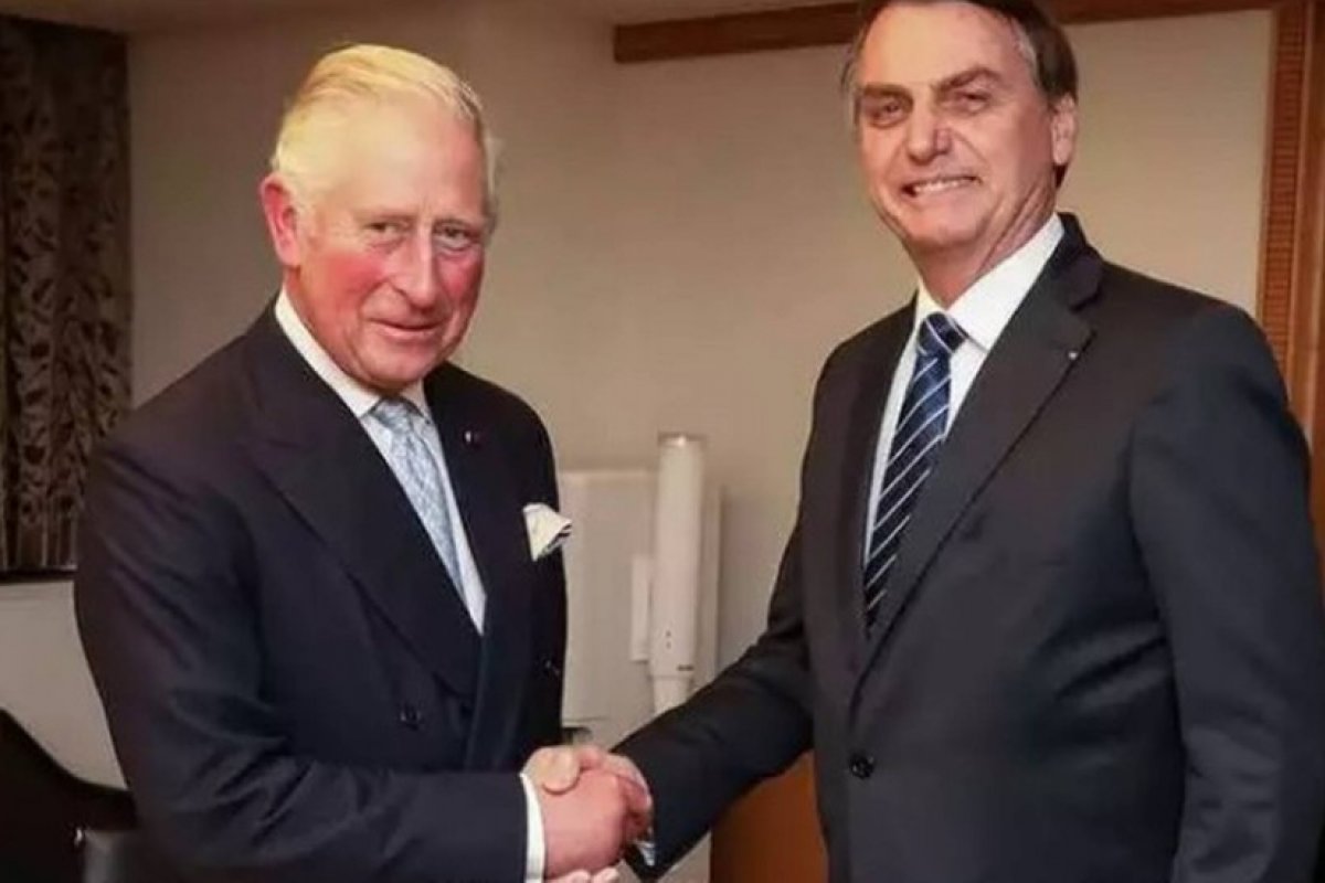 Bolsonaro e outros chefes de estados se reúnem com rei Charles III em Londres