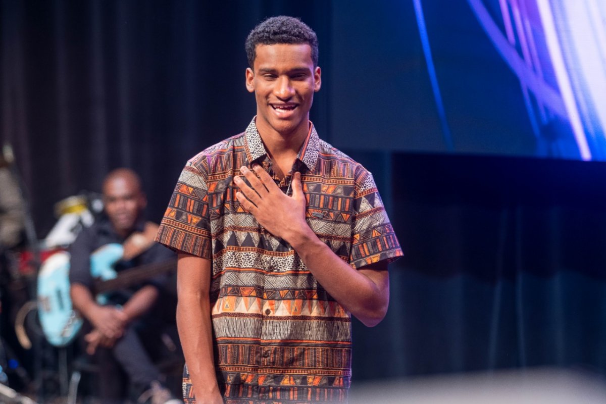 Ex-the voice, Arthur Luz vence concurso cultural 'A Voz de Camaçari Kids'