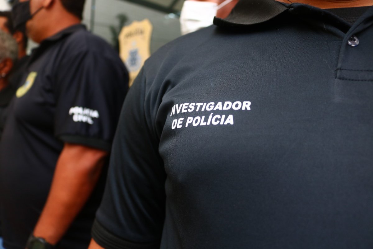 Homem foragido por homicídio é preso após ser flagrado por sistema de reconhecimento facial