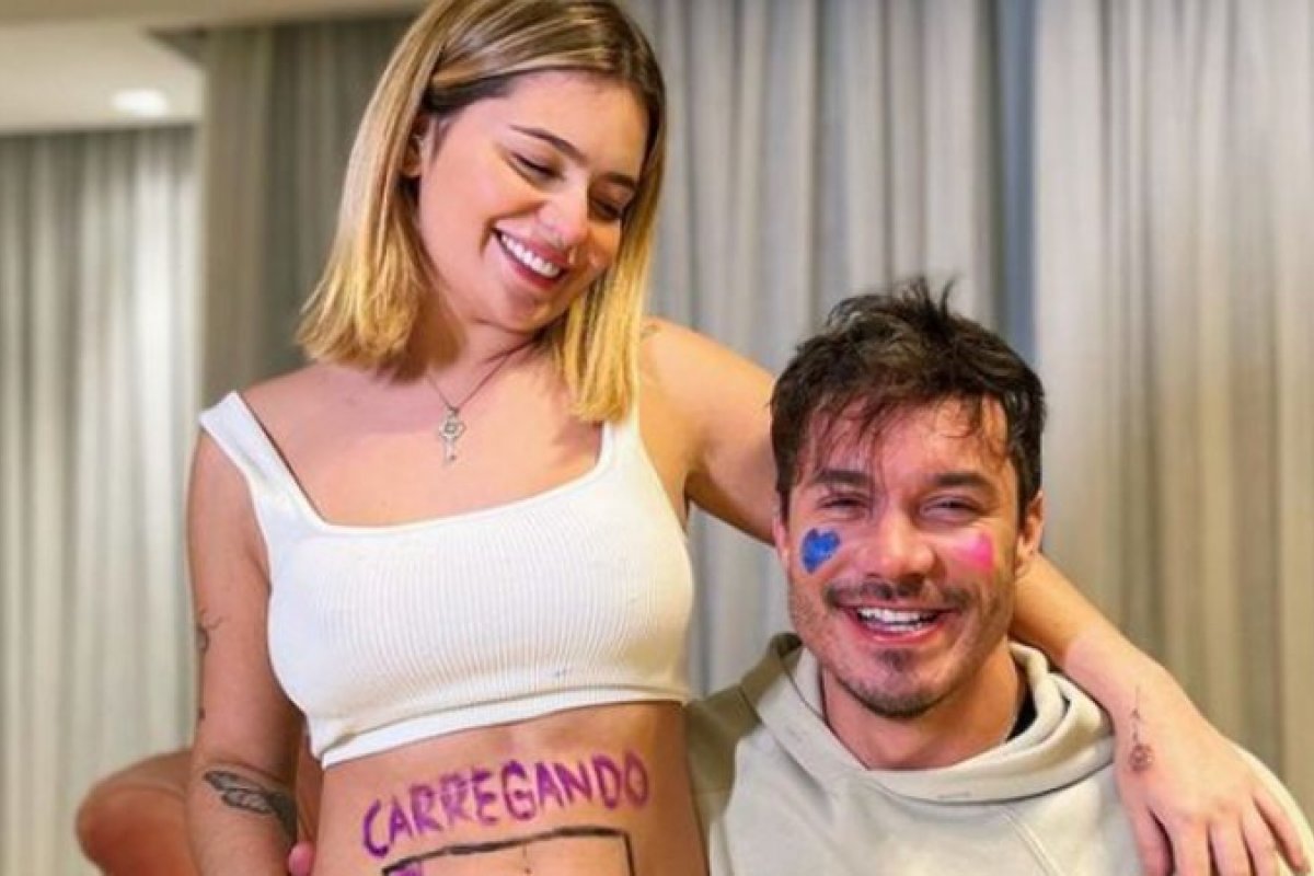 Ex-BBB Viih Tube revela gravidez de surpresa com Eliezer!