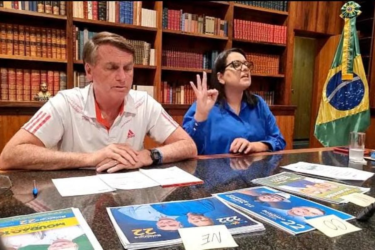 “Cada um é livre para votar em quem bem entender”, diz Bolsonaro em live