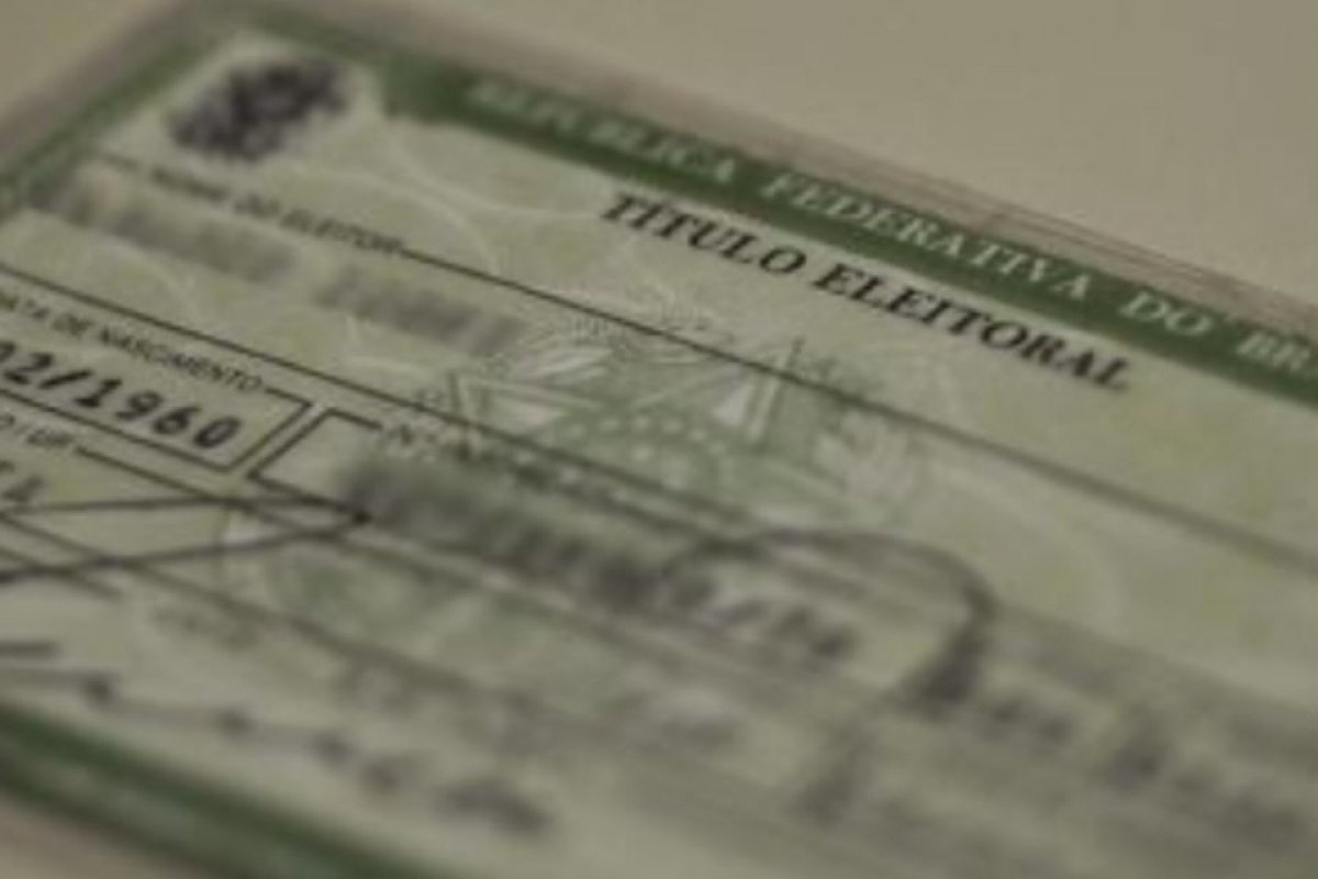 Segunda via do título de eleitor pode ser solicitada até hoje (22); saiba como