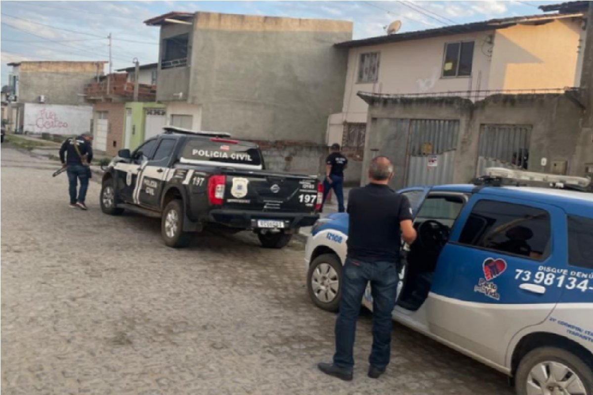 Operação prende líder de um grupo criminoso e apreende 14 quilos de drogas em Itapetinga (BA)
