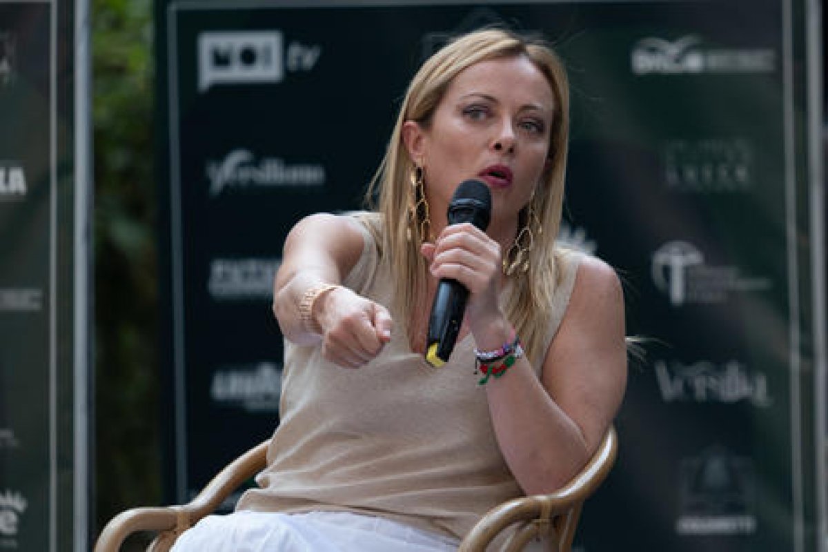 UE teme eventual governo de Giorgia Meloni na Itália, mas não uma ruptura