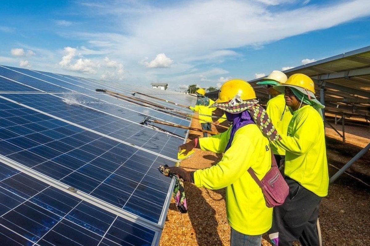 Setor de energias renováveis emprega 12,7 milhões globalmente, diz relatório