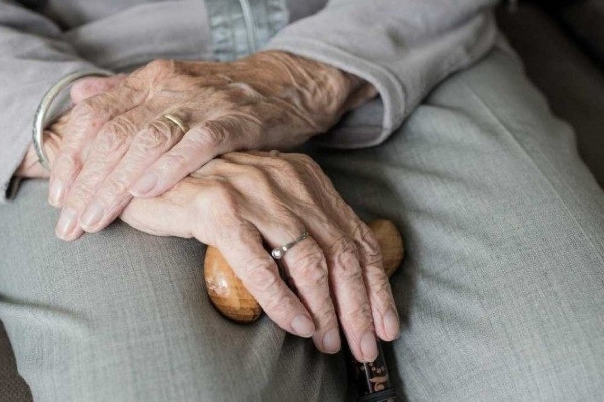 Anticorpos podem ajudar no tratamento de Alzheimer, diz estudo