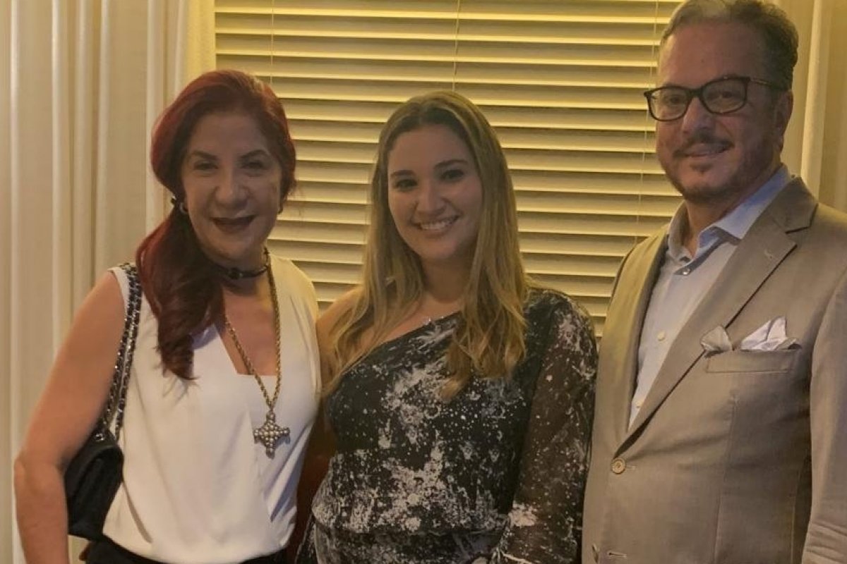 Arquiteta Daniela Alencar celebra o sucesso de seu espaço na Casa Cor com coquetel